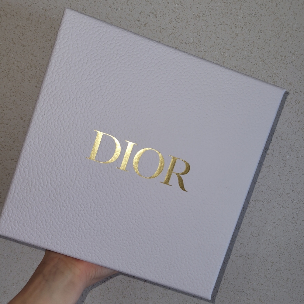CHRISTIAN DIOR BOX